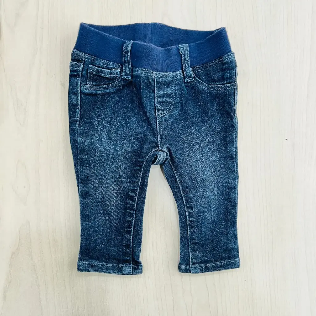 [0038] JEANS/ SUSPENDERS THRIFT