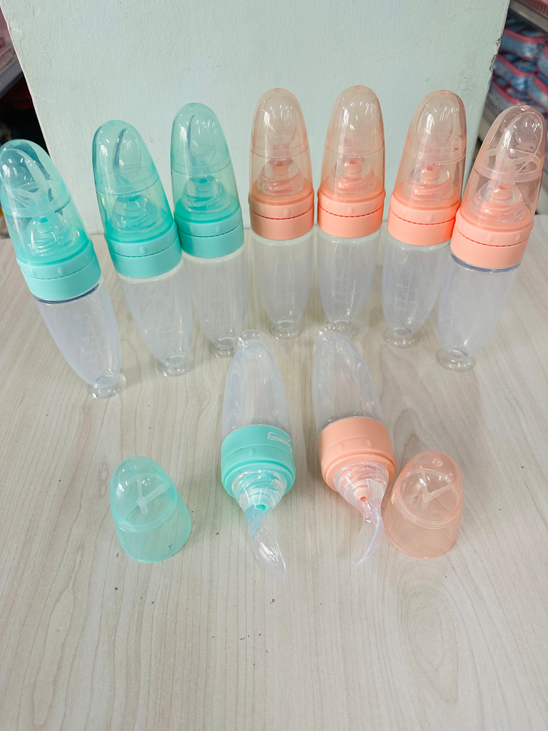 Momeasy Silicone Squeeze Feeder
