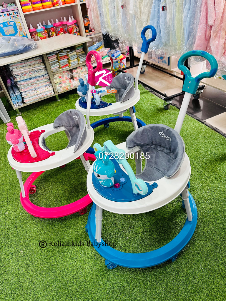[1553] Baby Walker Momeasy B