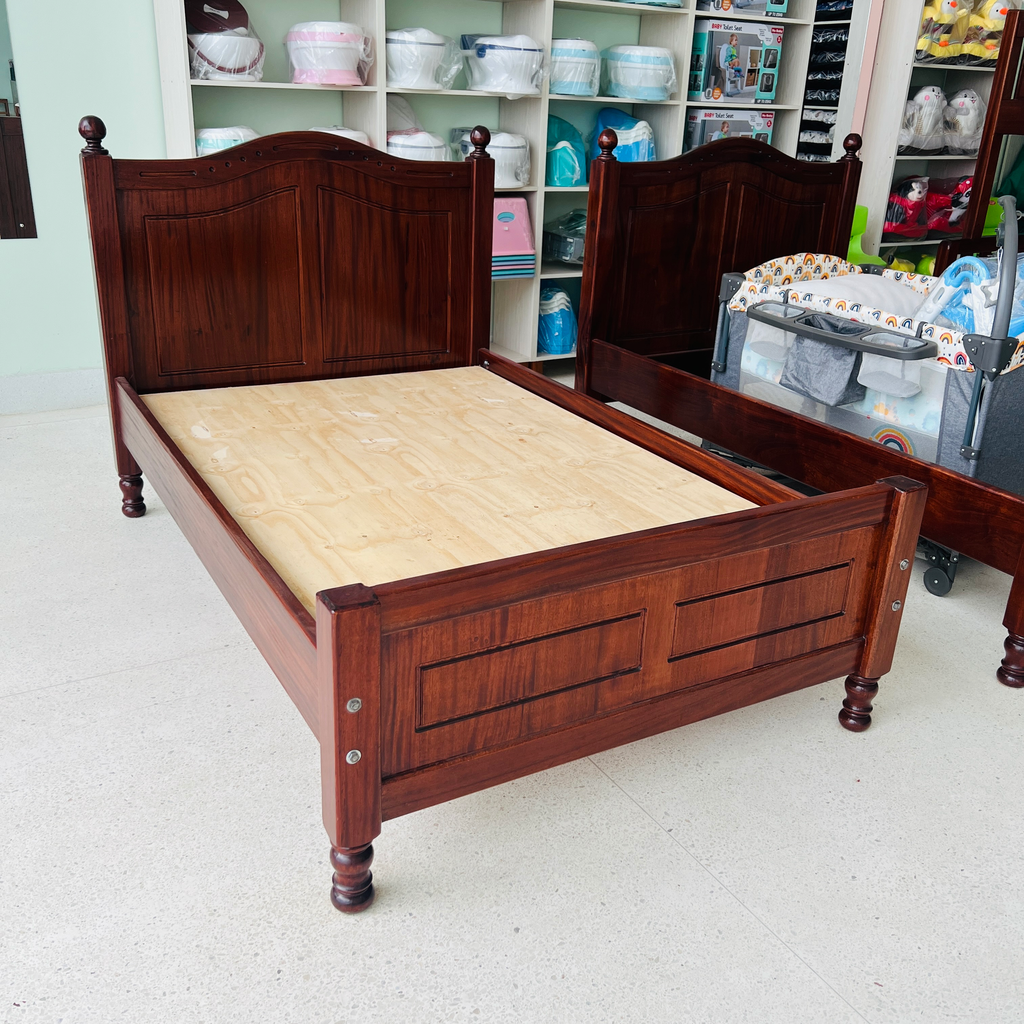 [1433] MAHOGANY TEEN 4X6ft PANEL BED