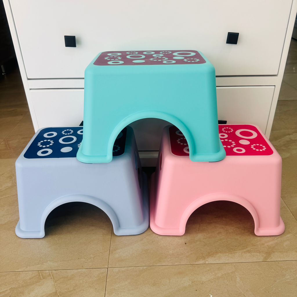 STEPPING STOOL 1.6