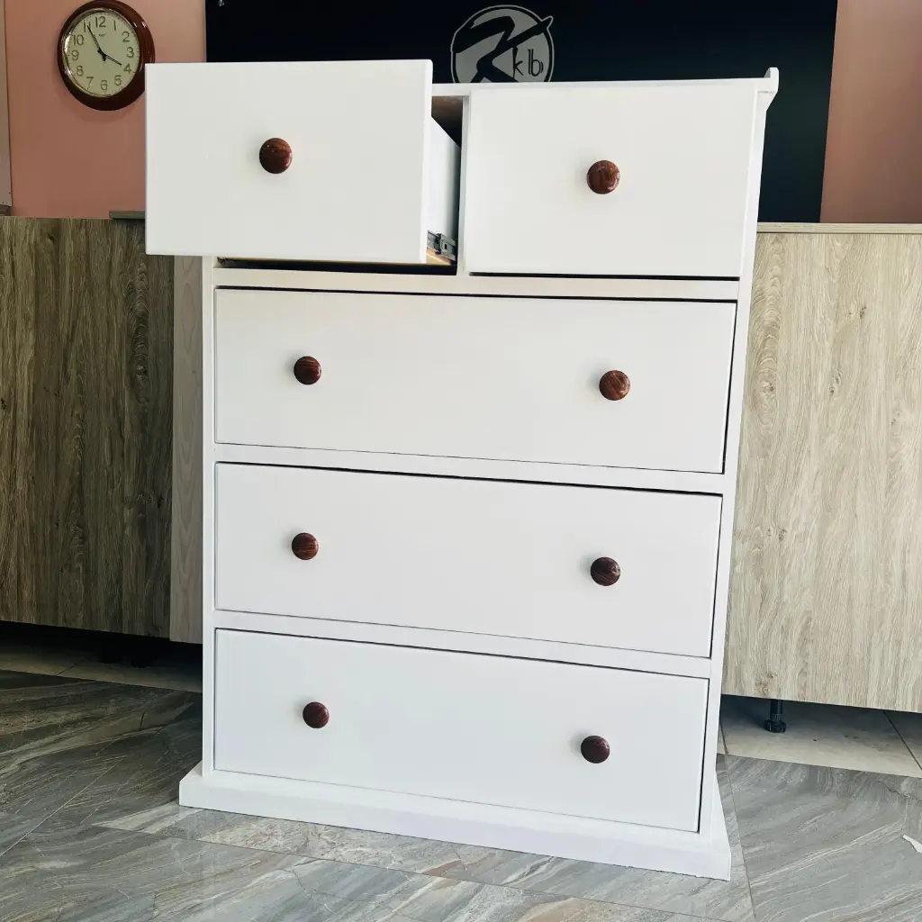 [FUR-CAB-002-STD-WHT-NON] Twiga Chest of Drawers